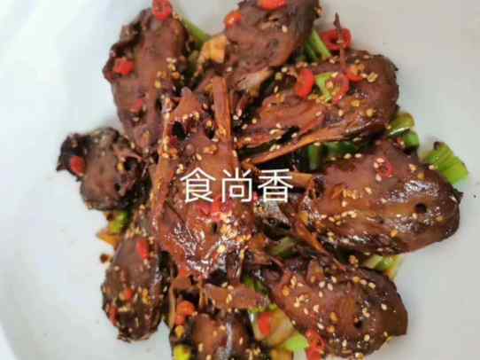 幹鍋辣鴨頭